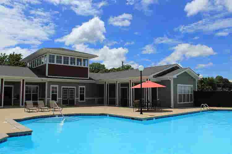 Offering free month rent