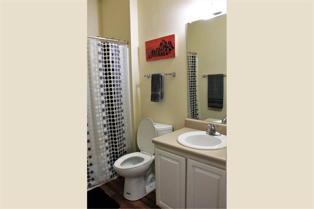 Offering free month rent