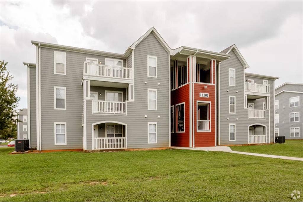 Offering free month rent