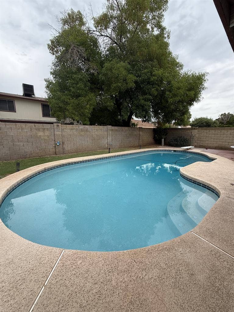 New Listing, Includes Utilities