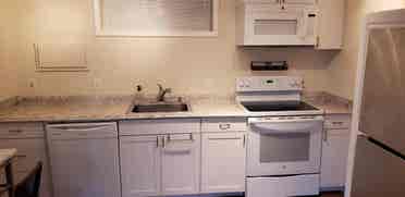 Spacious MILprivate kit, liv &bath