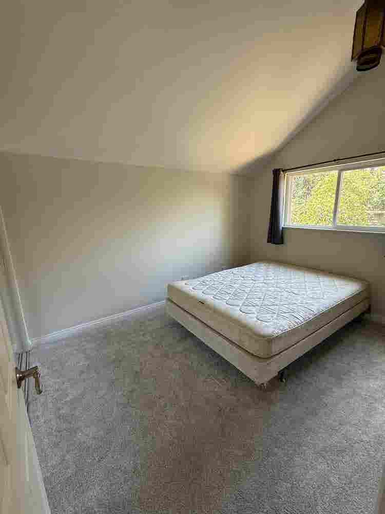 🏡 Room for Rent – Available Now