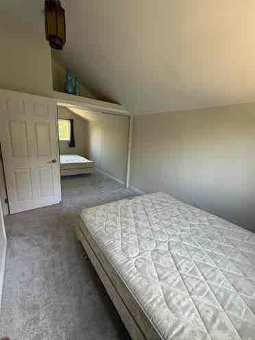 🏡 Room for Rent – Available Now
