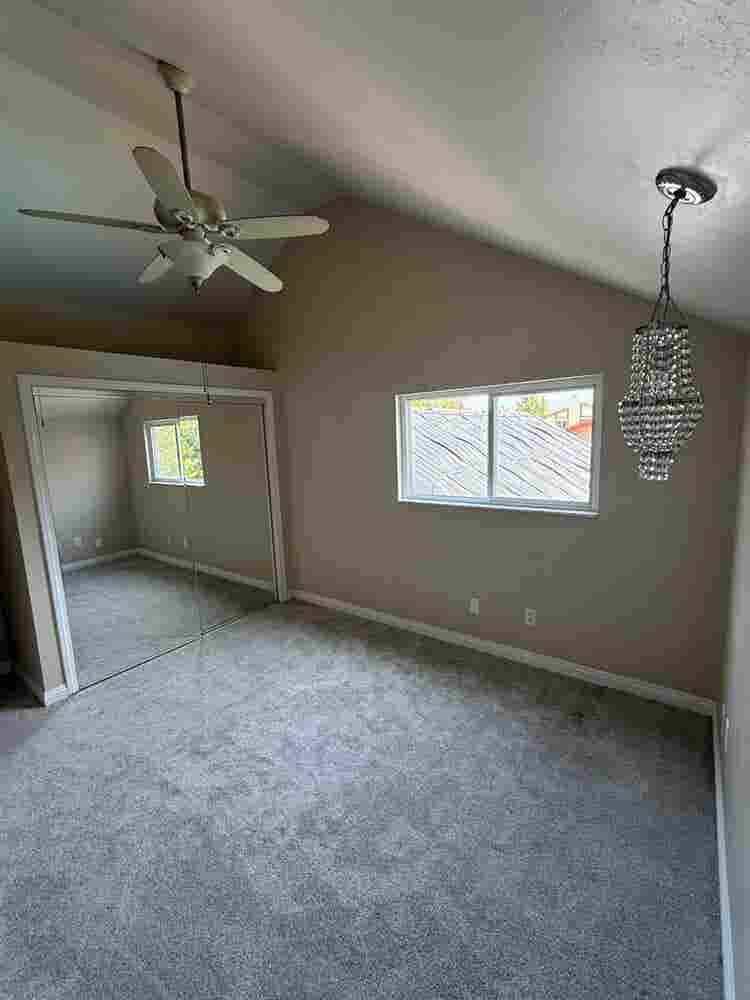 🏡 Room for Rent – Available Now
