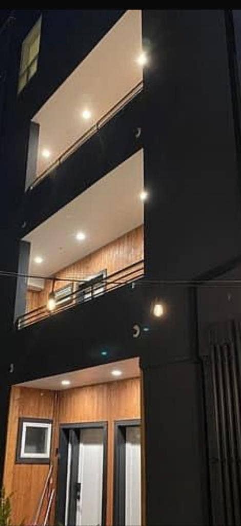 North Oakland Private Balcony Room