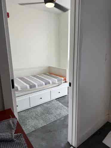 North Oakland Private Balcony Room