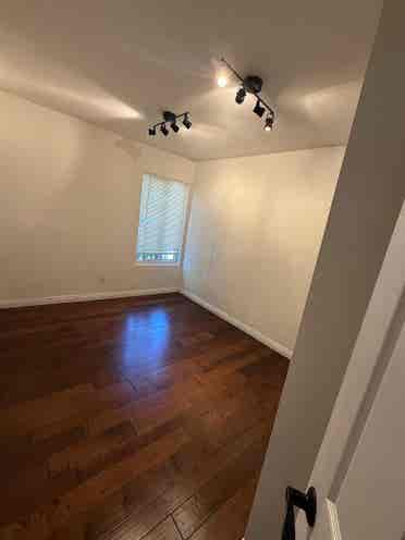 🏡 Room for Rent – Available Now