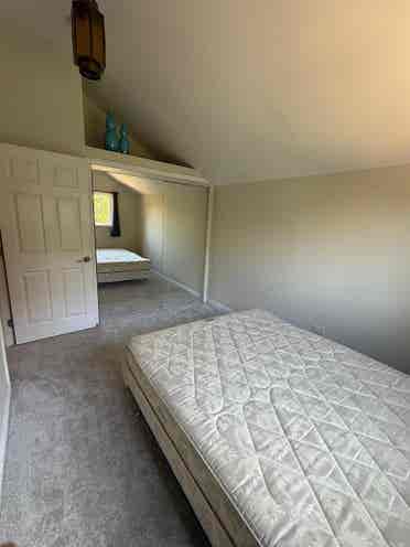 🏡 Room for Rent – Available Now