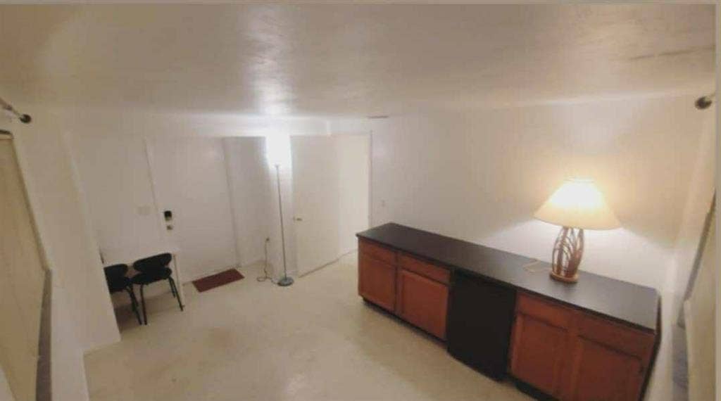 Private room apartment/house