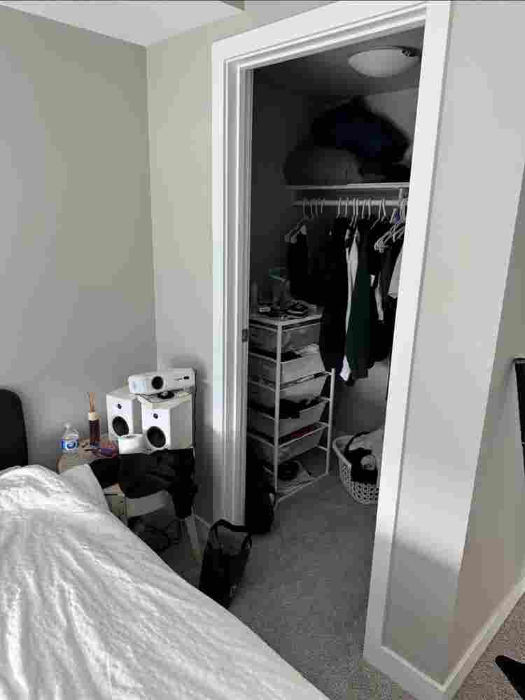Flatmate The Hendrix/private bathro
