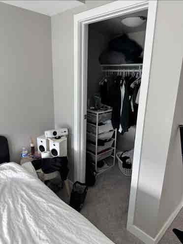 Flatmate The Hendrix/private bathro