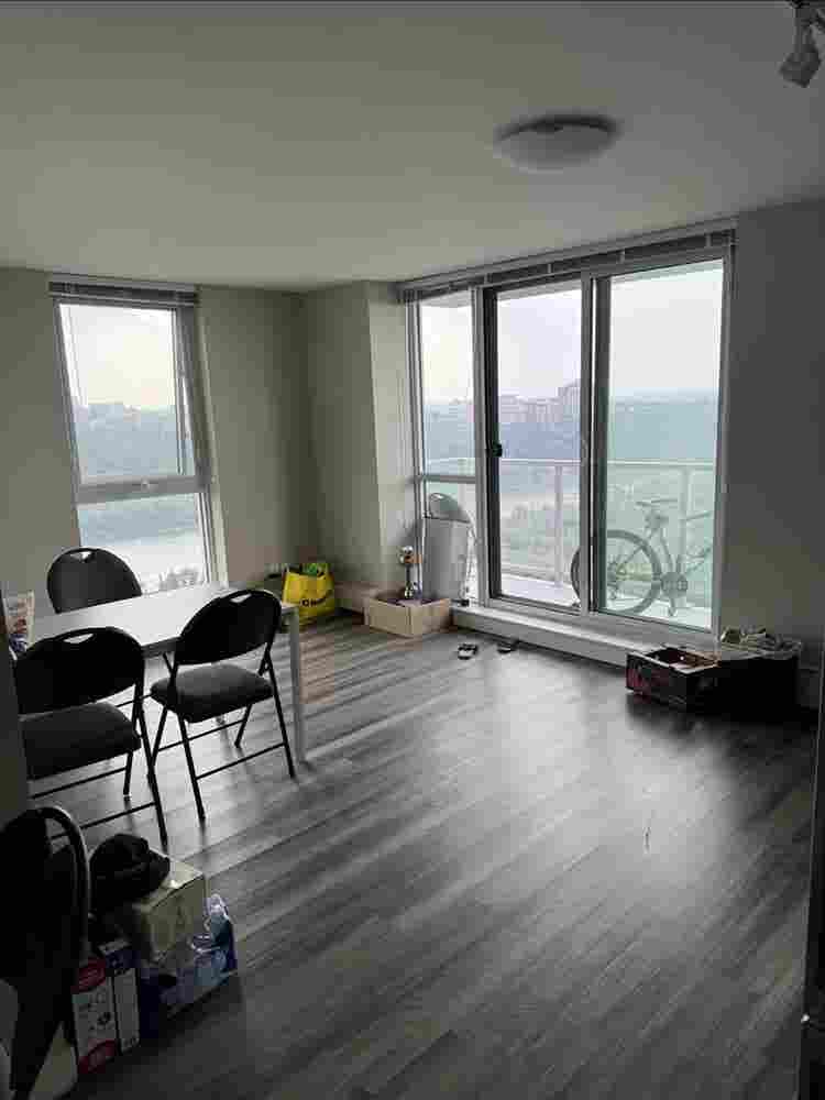 Flatmate The Hendrix/private bathro