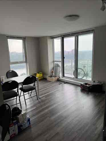 Flatmate The Hendrix/private bathro
