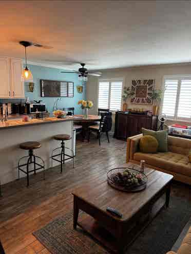 Looking for housemate.