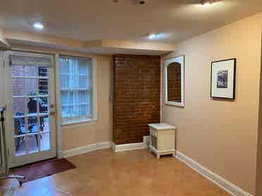 C-Heights/Large 3bed garden apt. 