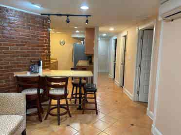 C-Heights/Large 3bed garden apt. 