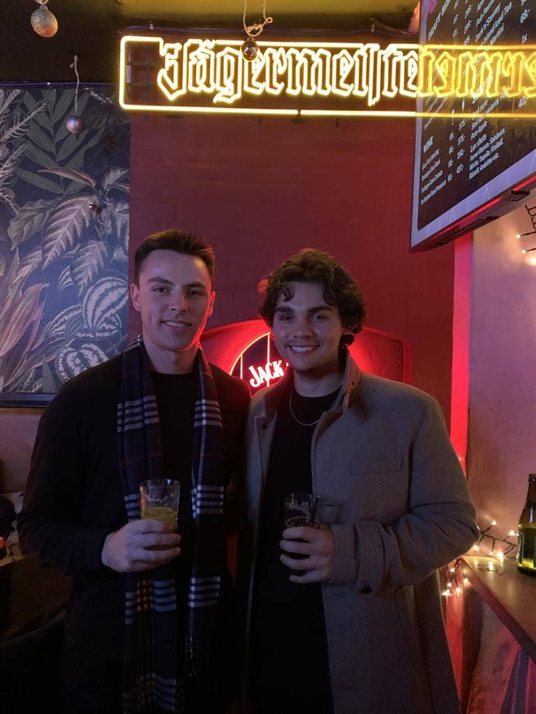 Looking for 2 more roommates!