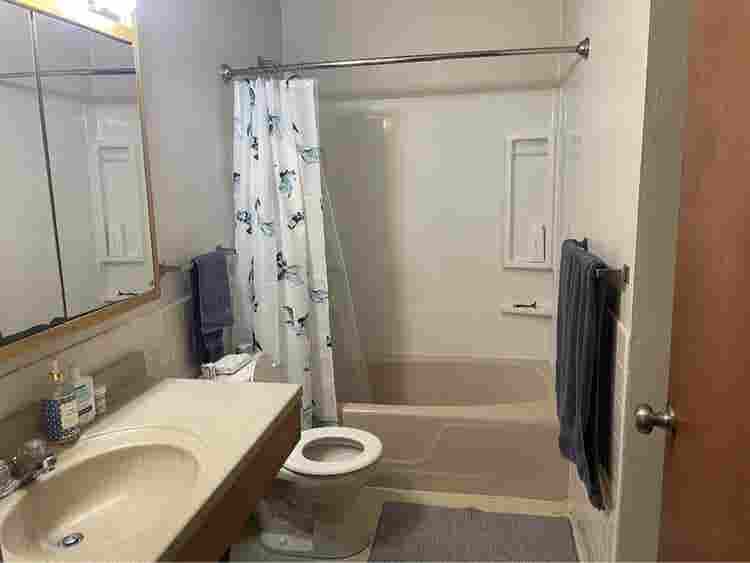 Room for Rent in Iowa City!