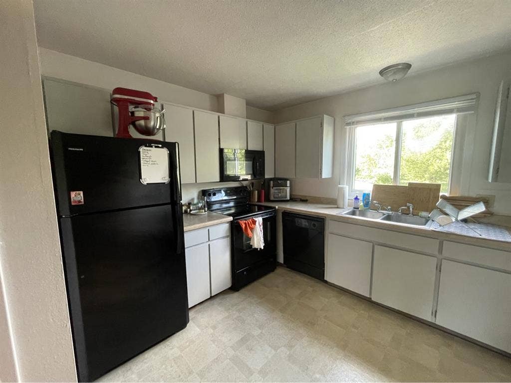 Room for Rent in Iowa City!