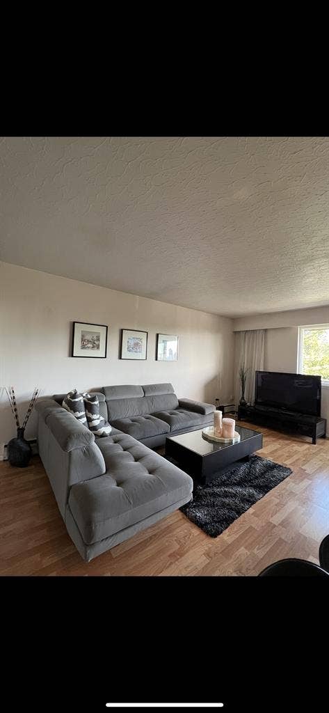 Private room for rent $ CAD/mon