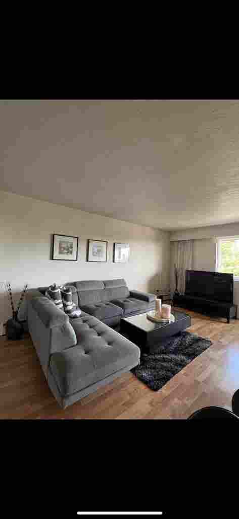Private room for rent $ CAD/mon