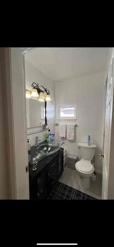 Private room for rent $ CAD/mon