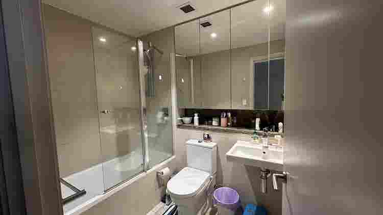 Room for Rent in Wentworth Point