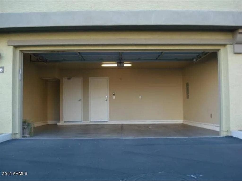 Townhome in perfect location
