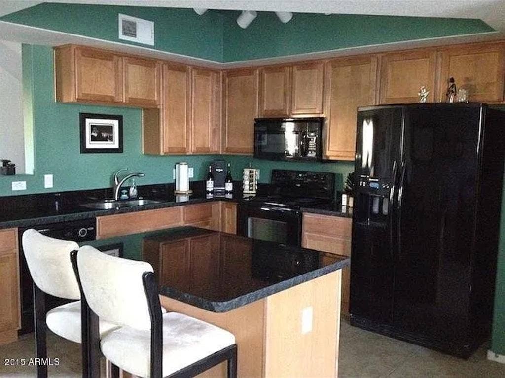 Townhome in perfect location