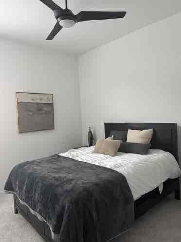 Gorgeous new home in Goodyear....