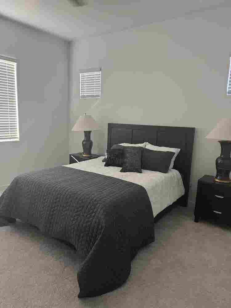 Gorgeous new home in Goodyear....