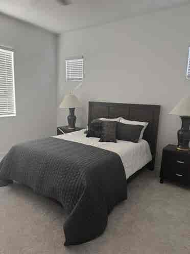 Gorgeous new home in Goodyear....