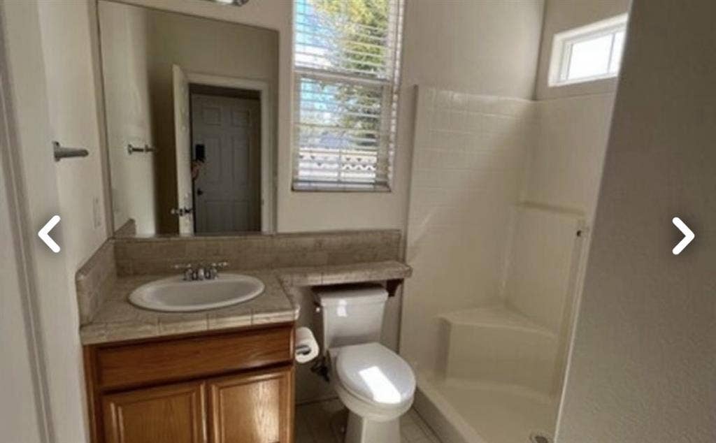 Room for rent private bathroom