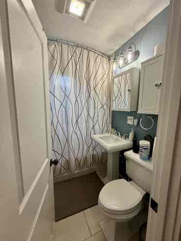 Spacious Room w/ Utilities – $1400