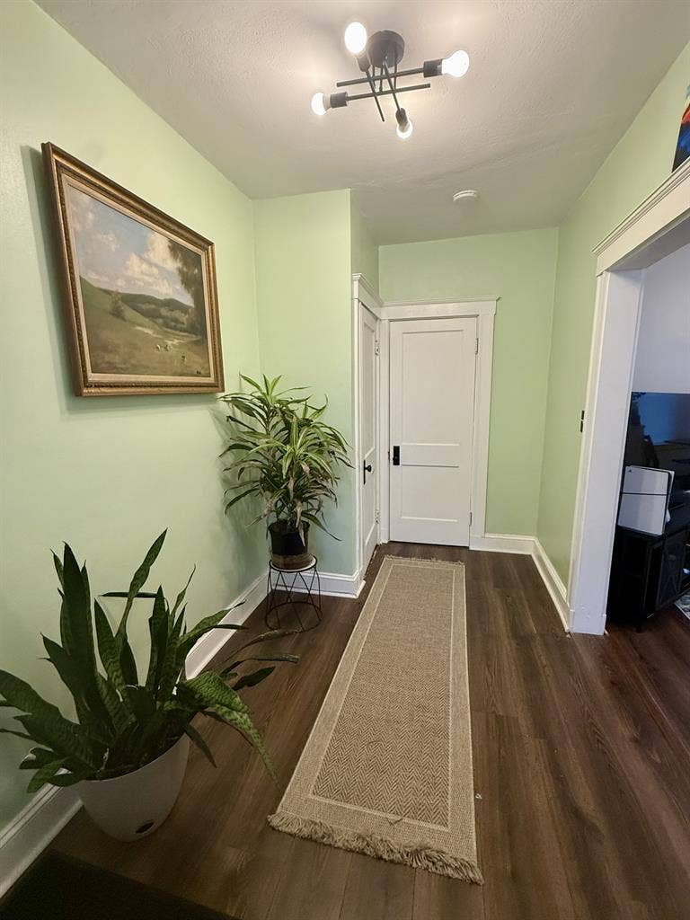 Spacious Room w/ Utilities – $1400