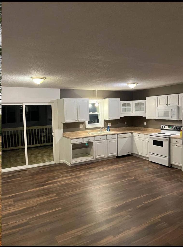 1 room fir rent in house