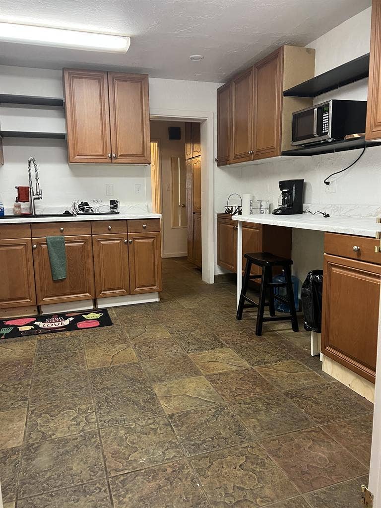 3 Rooms in Valley Center/Escondido