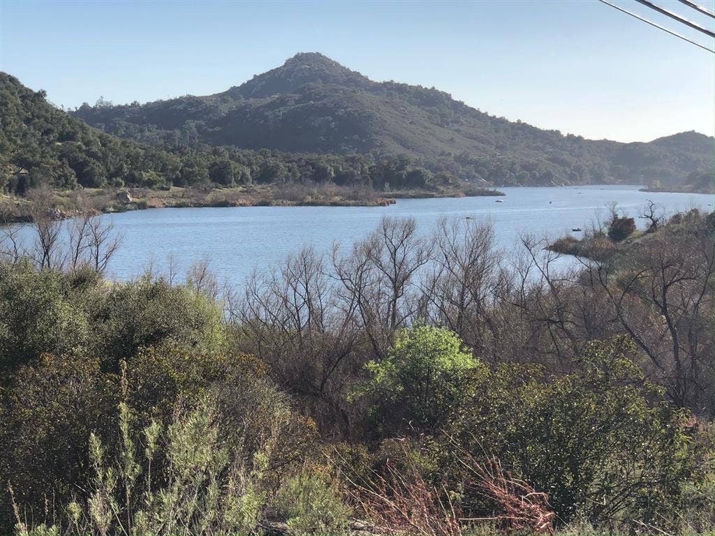 3 Rooms in Valley Center/Escondido