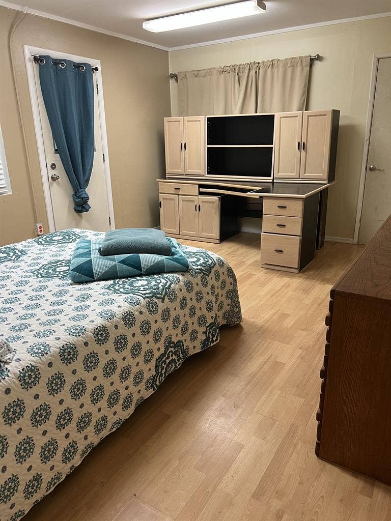 3 Rooms in Valley Center/Escondido