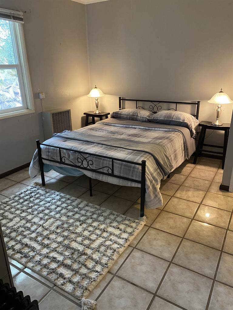 3 Rooms in Valley Center/Escondido