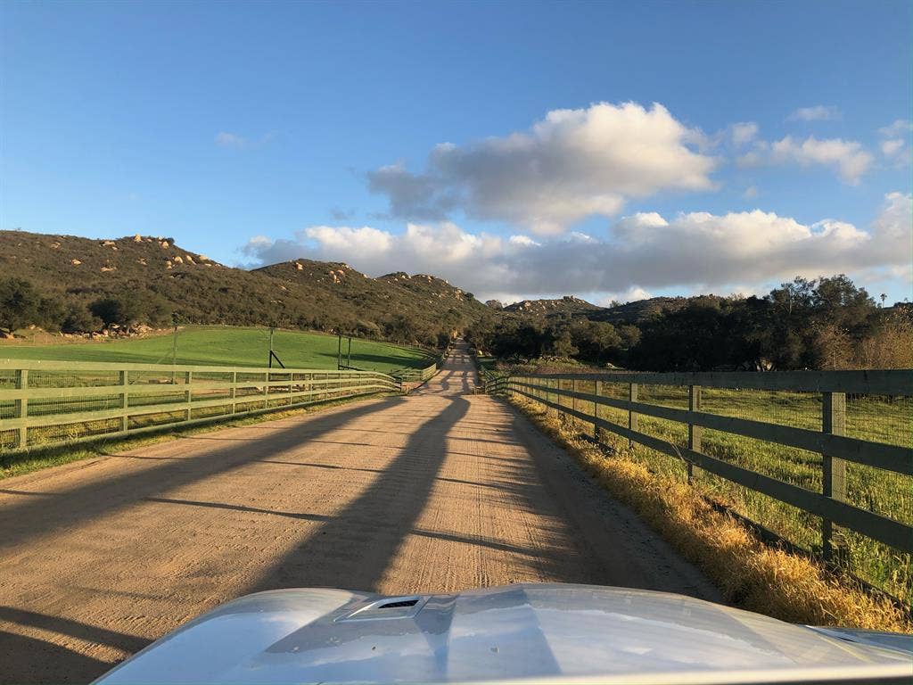 3 Rooms in Valley Center/Escondido