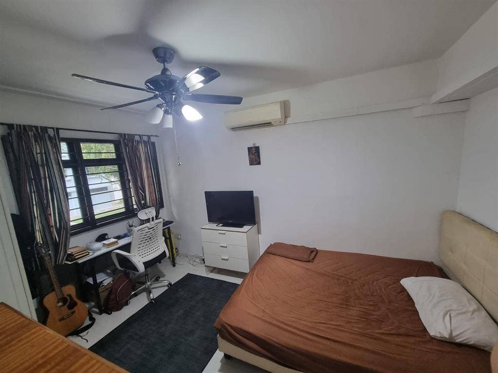Room near Pioneer MRT