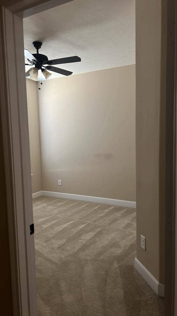 Bedroom for rent utilities included