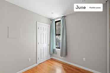 3 BR in New York City