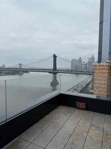 Huge 1 bedroom in Manhattan LES