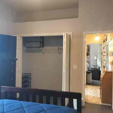 Cozy, furnished and utilities