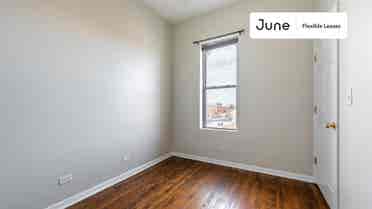 3 BR in Chicago