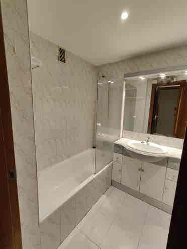Hab. exterior con baño, Madrid