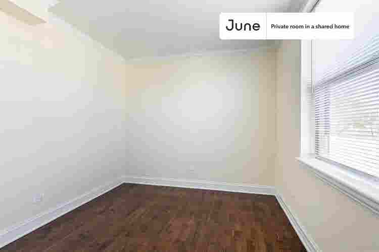 4 BR in Chicago