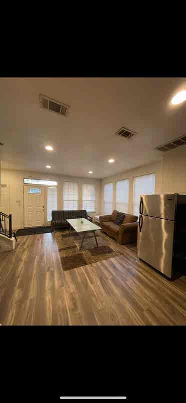 Large room in North Loop, Austin